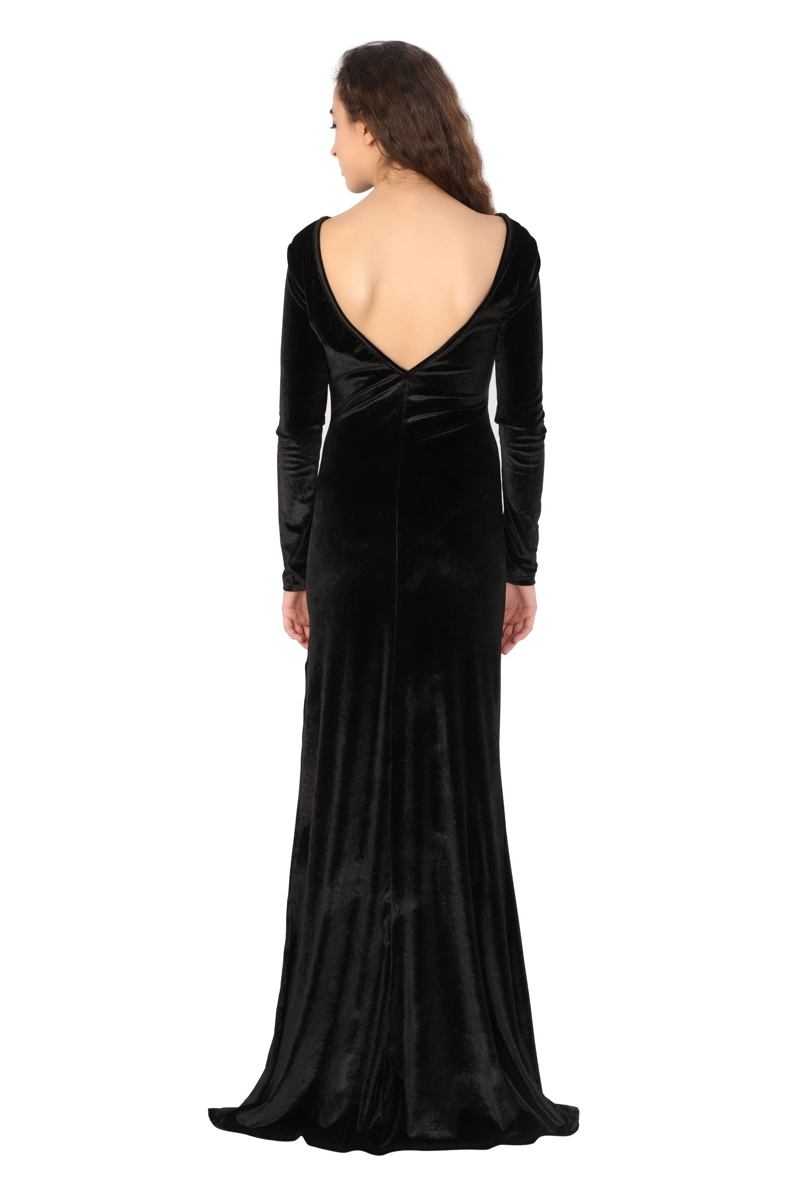 IIFA 2023: Rakul Preet Singh's Black Velvet Gown Shows How Versatile A Black  Dress Can Be